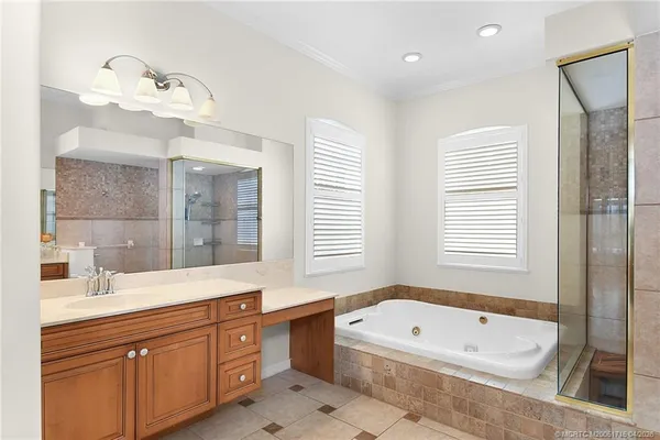 $1,430,000 | 221 Southwest Lake Rush Court, Palm City, FL 34990