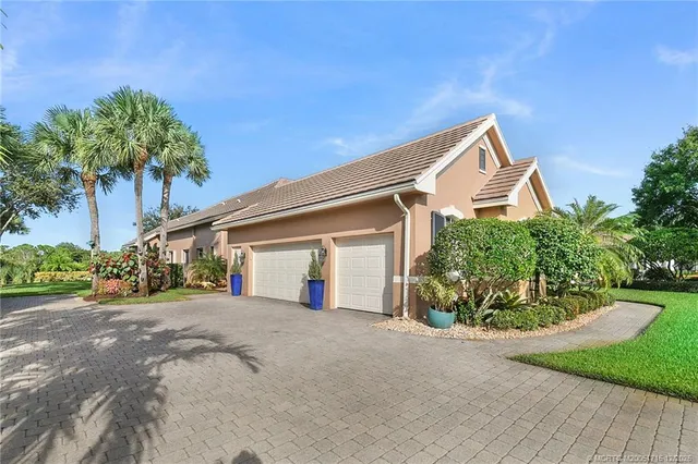 $1,490,000 | 221 Southwest Lake Rush Court, Palm City, FL 34990