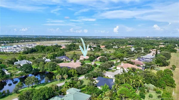 $1,430,000 | 221 Southwest Lake Rush Court, Palm City, FL 34990