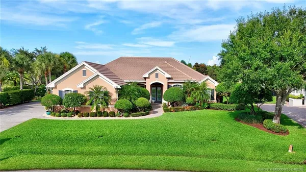 $1,430,000 | 221 Southwest Lake Rush Court, Palm City, FL 34990