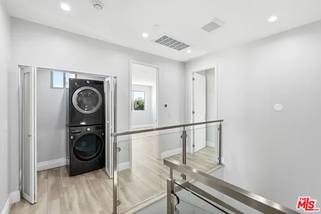 $10,000 | 6717 Sunnyslope Avenue, Van Nuys, CA 91401