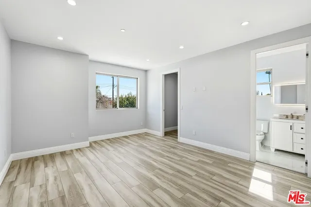 $10,000 | 6717 Sunnyslope Avenue, Van Nuys, CA 91401