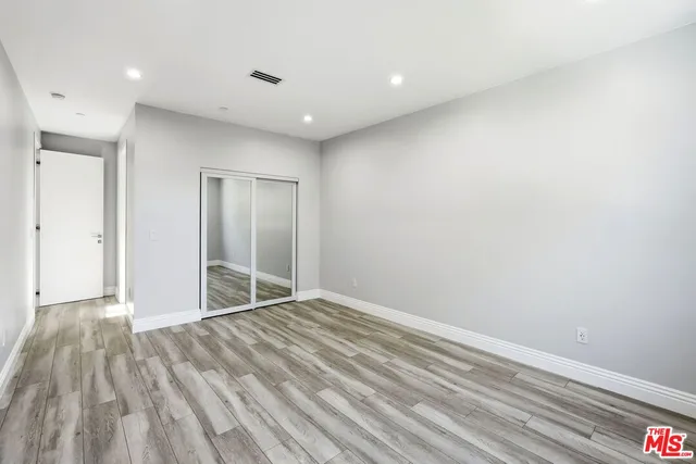 $10,000 | 6717 Sunnyslope Avenue, Van Nuys, CA 91401