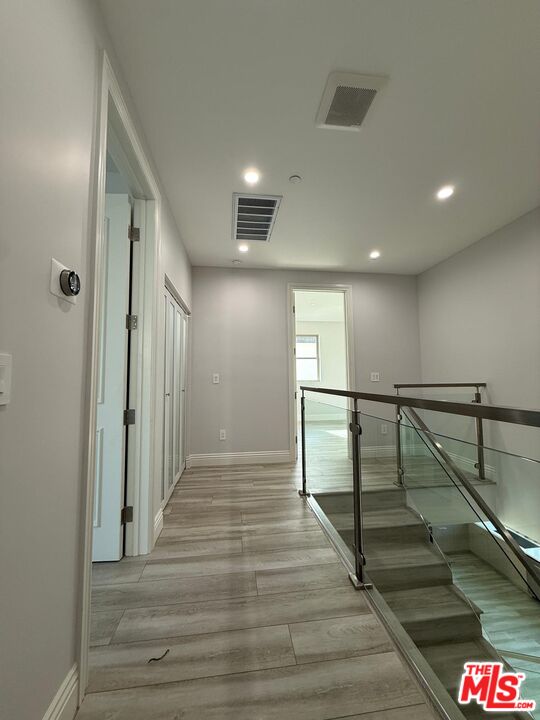 6717 Sunnyslope Avenue Van Nuys, CA 91401 - Photo 32 of 43 a view of entryway