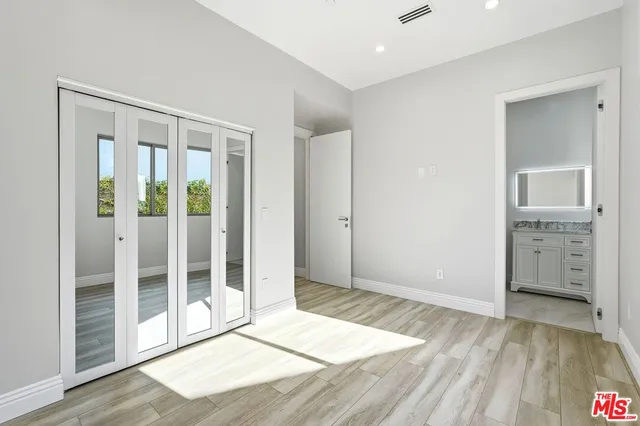 $10,000 | 6717 Sunnyslope Avenue, Van Nuys, CA 91401