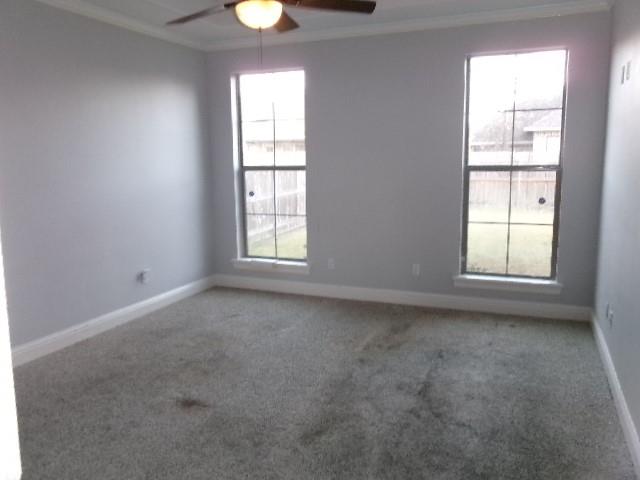 507 Falling Water Circle Bossier City, LA 71112 - Photo 8 of 15 an empty room with windows and closet