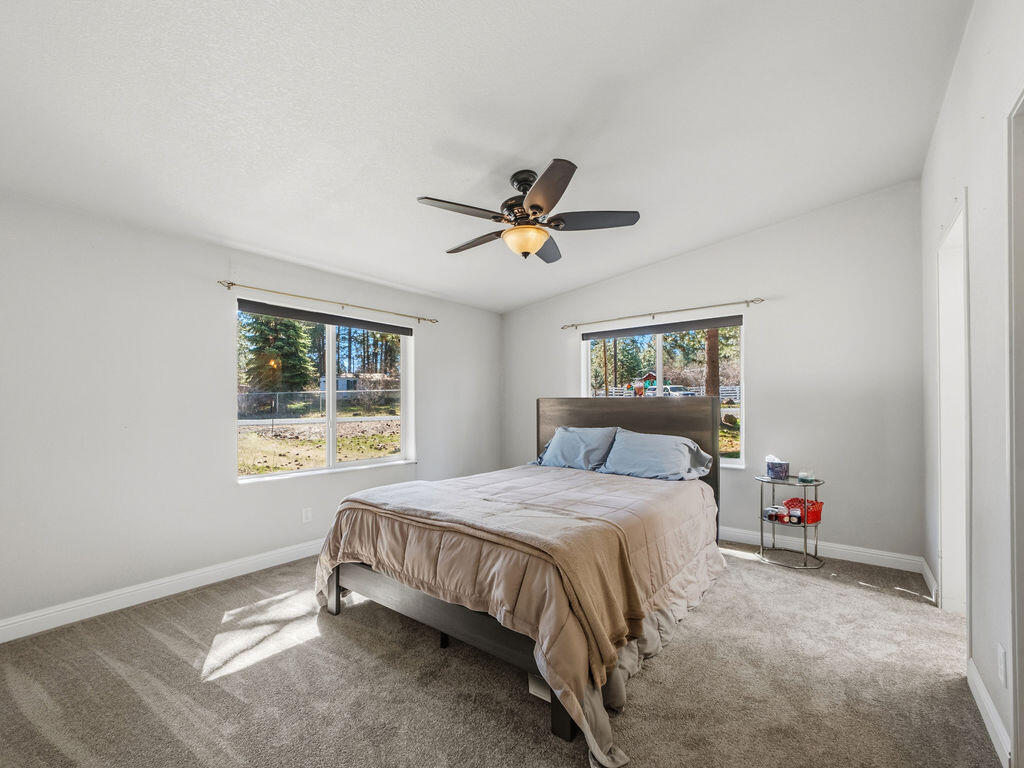 15531 Green Wing Loop Keno, OR 97627 - Photo 12 of 27 P3190063