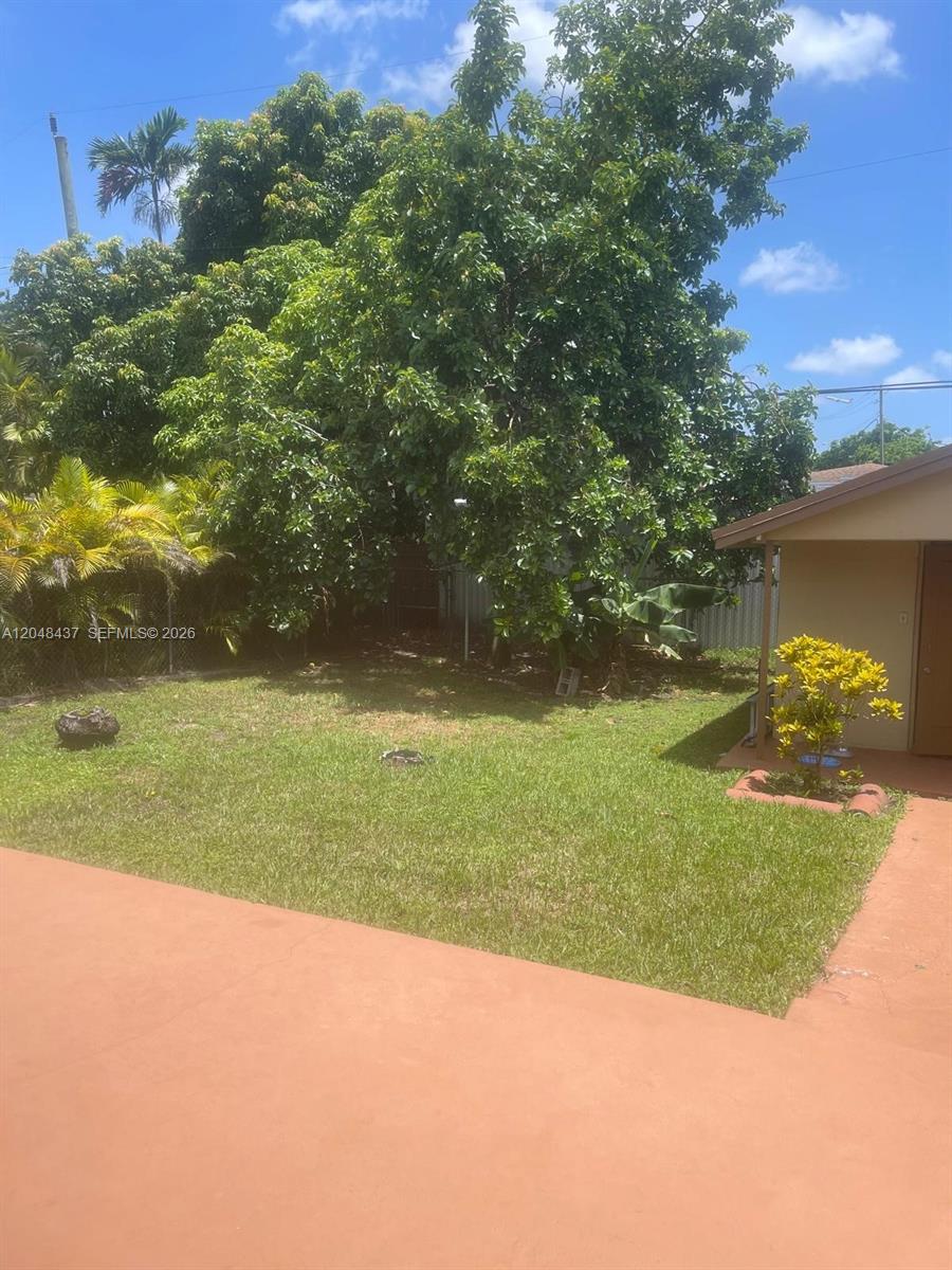 430 Southeast 5th Street Hialeah, FL 33010 - Photo 22 of 24