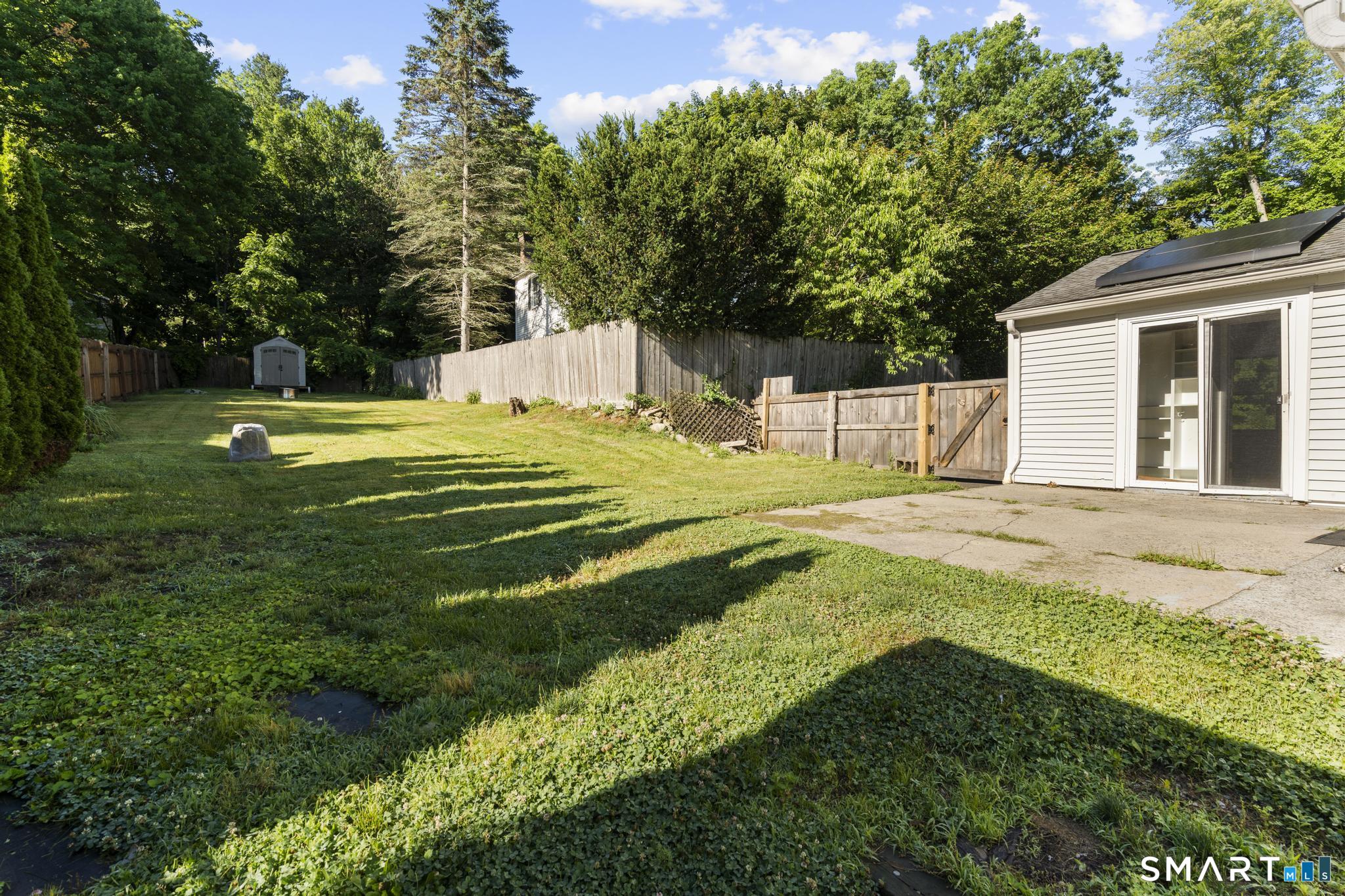259 Peck Hill Road Woodbridge, CT 06525 - Photo 9 of 33