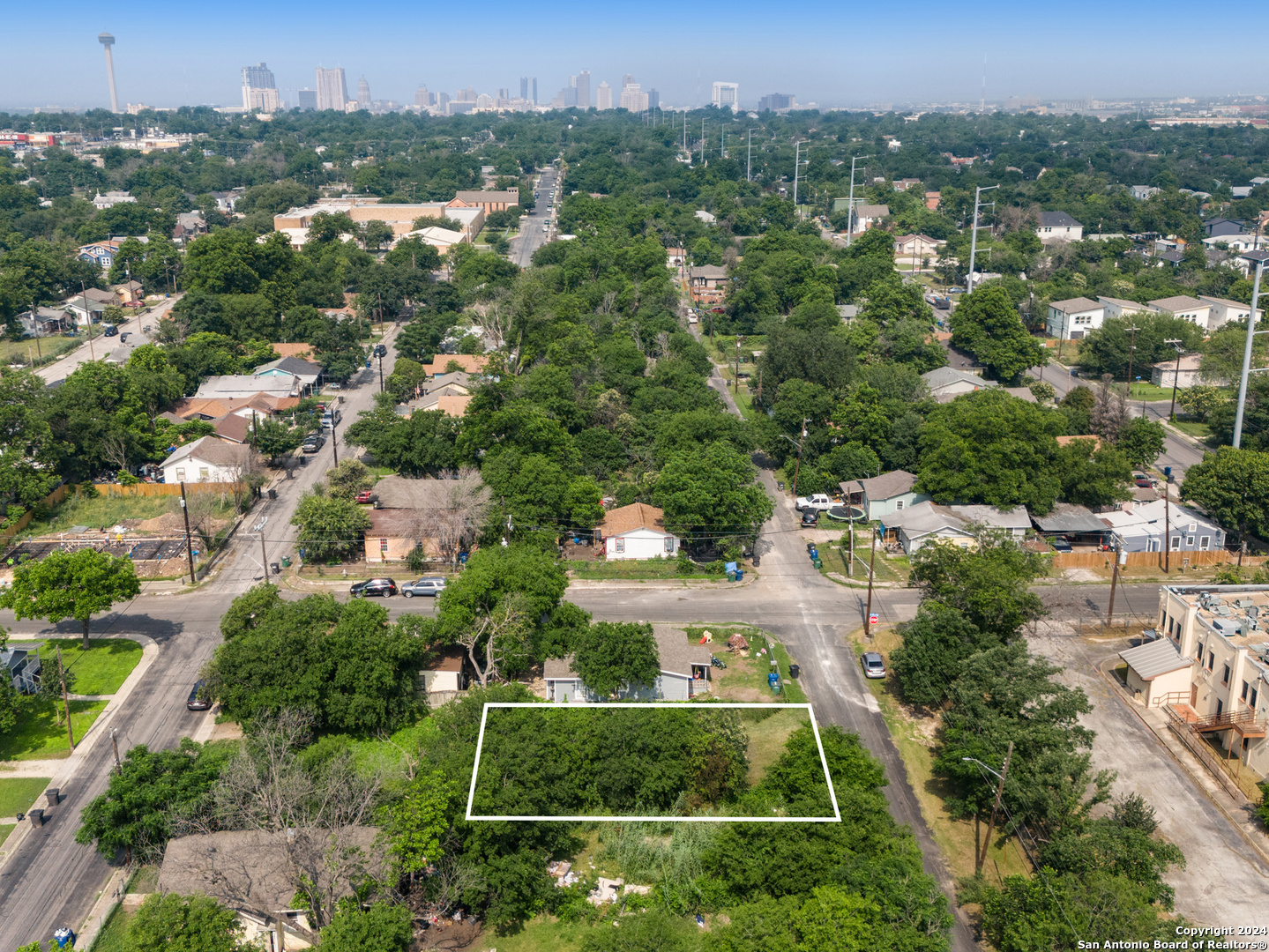 204 Orphan San Antonio, TX 78202 - Photo 7 of 15