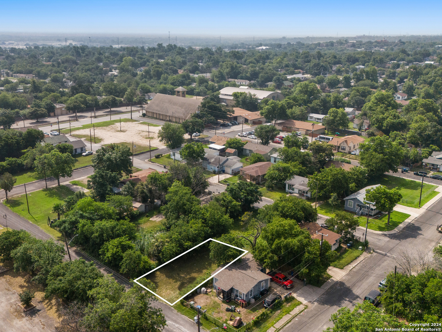 204 Orphan San Antonio, TX 78202 - Photo 10 of 15