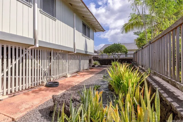 $1,450,000 | 98-1619 Nahele Street, Aiea, HI 96701