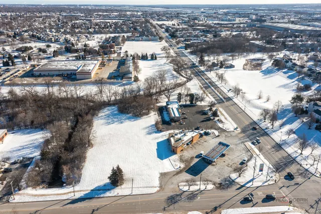 $1,500,000 | 450 Lily Cache Lane, Bolingbrook, IL 60440