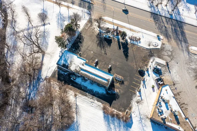 $1,500,000 | 450 Lily Cache Lane, Bolingbrook, IL 60440