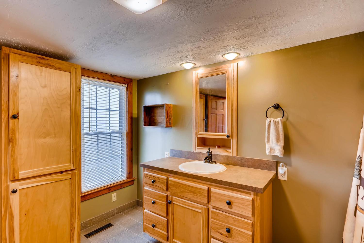 5519 Radnor Road Radnor, OH 43066 - Photo 15 of 33