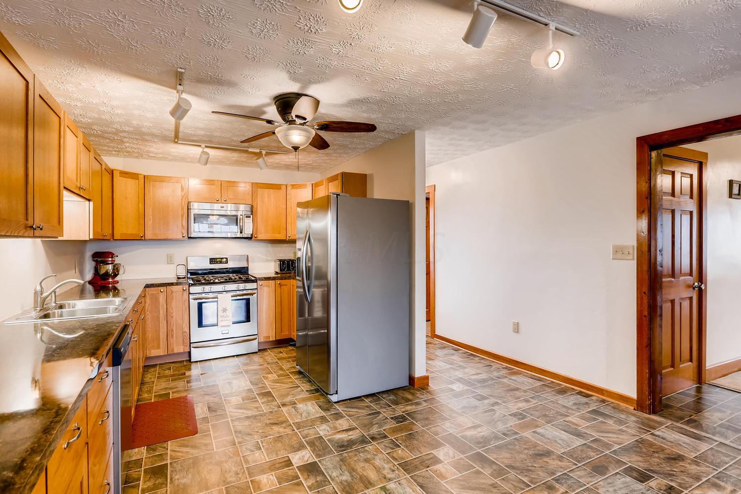 5519 Radnor Road Radnor, OH 43066 - Photo 7 of 33