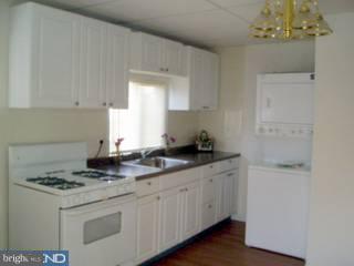 9 Downing Road Ewing, NJ 08628 - Photo 4 of 6