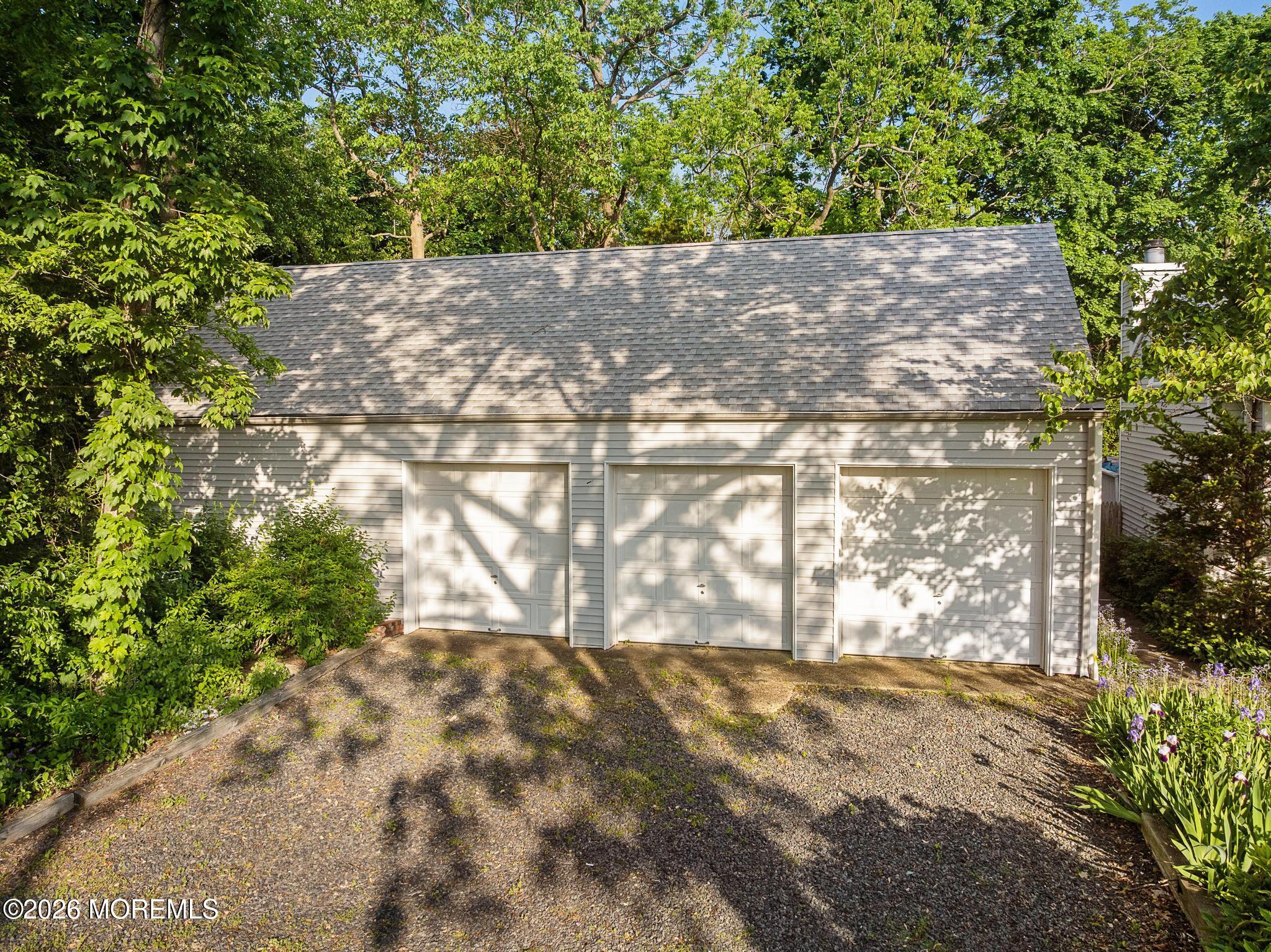602 Homestead Road Brielle, NJ 08730 - Photo 3 of 33 Garages