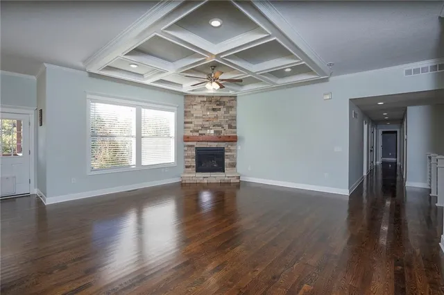 $950,000 | 449 North 86th Street, Kansas City, KS 66112