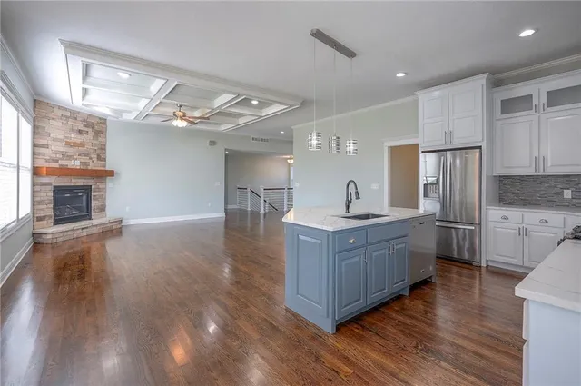 $950,000 | 449 North 86th Street, Kansas City, KS 66112