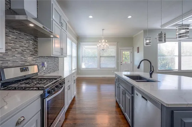 $1,100,000 | 449 North 86th Street, Kansas City, KS 66112