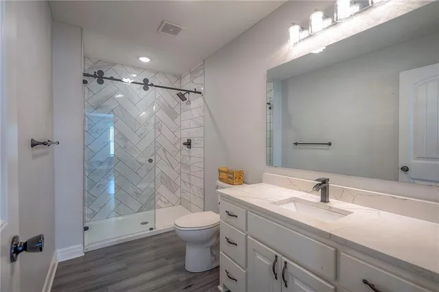 $950,000 | 449 North 86th Street, Kansas City, KS 66112