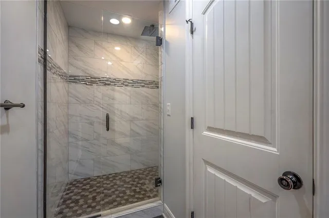 $950,000 | 449 North 86th Street, Kansas City, KS 66112