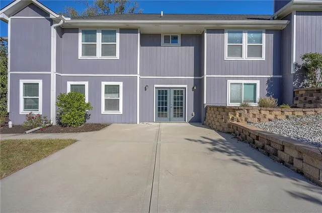 $1,100,000 | 449 North 86th Street, Kansas City, KS 66112