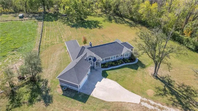 $1,100,000 | 449 North 86th Street, Kansas City, KS 66112