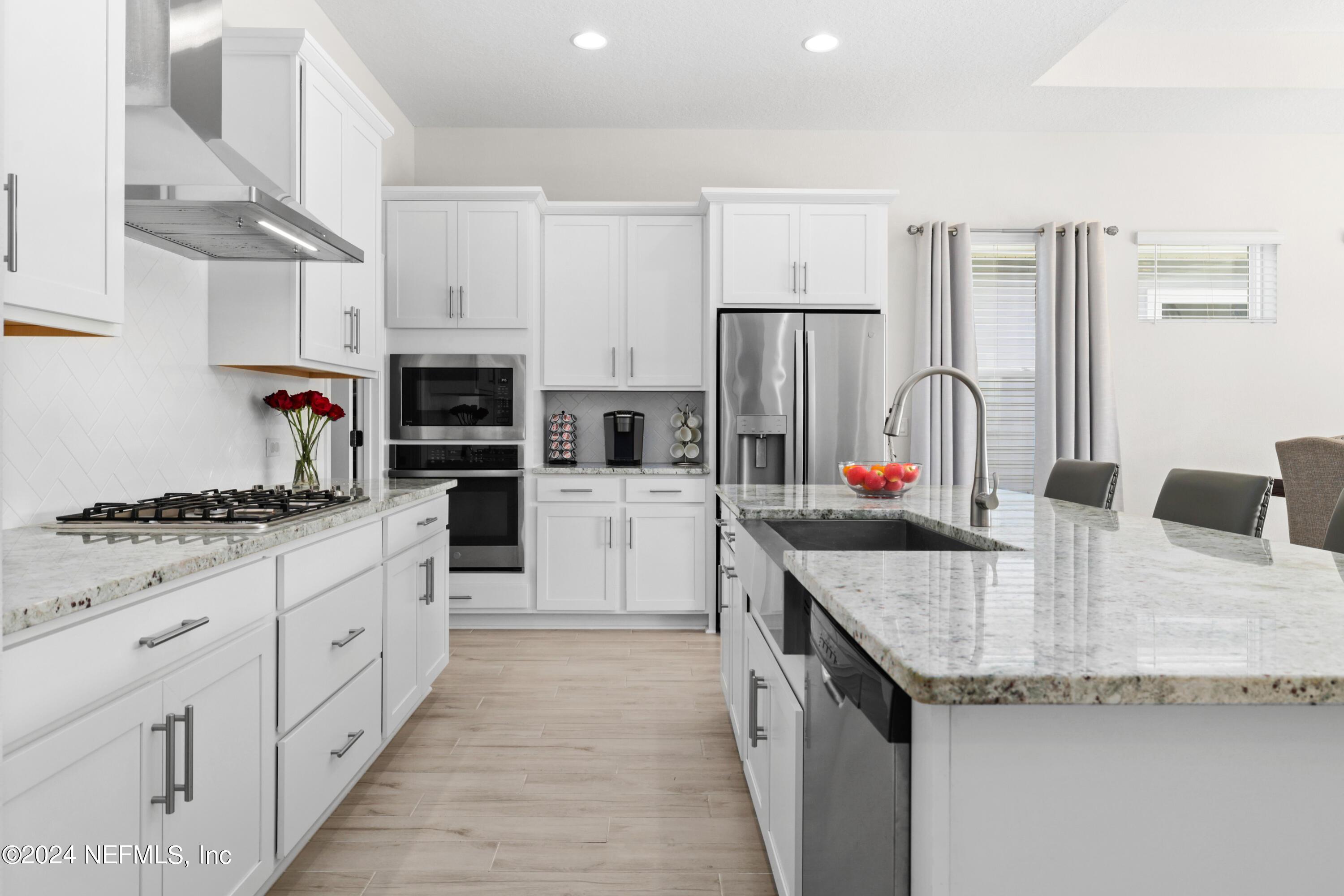 70 Shadow Rdg Trail Ponte Vedra, FL 32081 - Photo 2 of 57 Stunning Gourmet Kitchen!