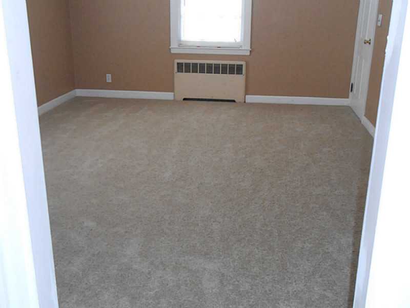 350 Arnold Road Coventry, RI 02816 - Photo 17 of 17 Den/Family/Great Room.