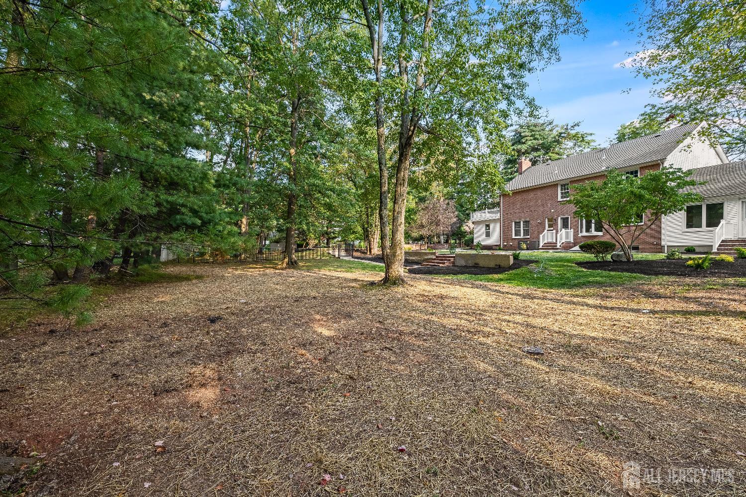 28 Southfield Road Edison, NJ 08820 - Photo 17 of 27 a view of outdoor space with city view