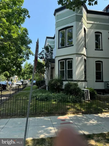 $2,200 | 1625 First Street Northeast, Washington, DC 20002