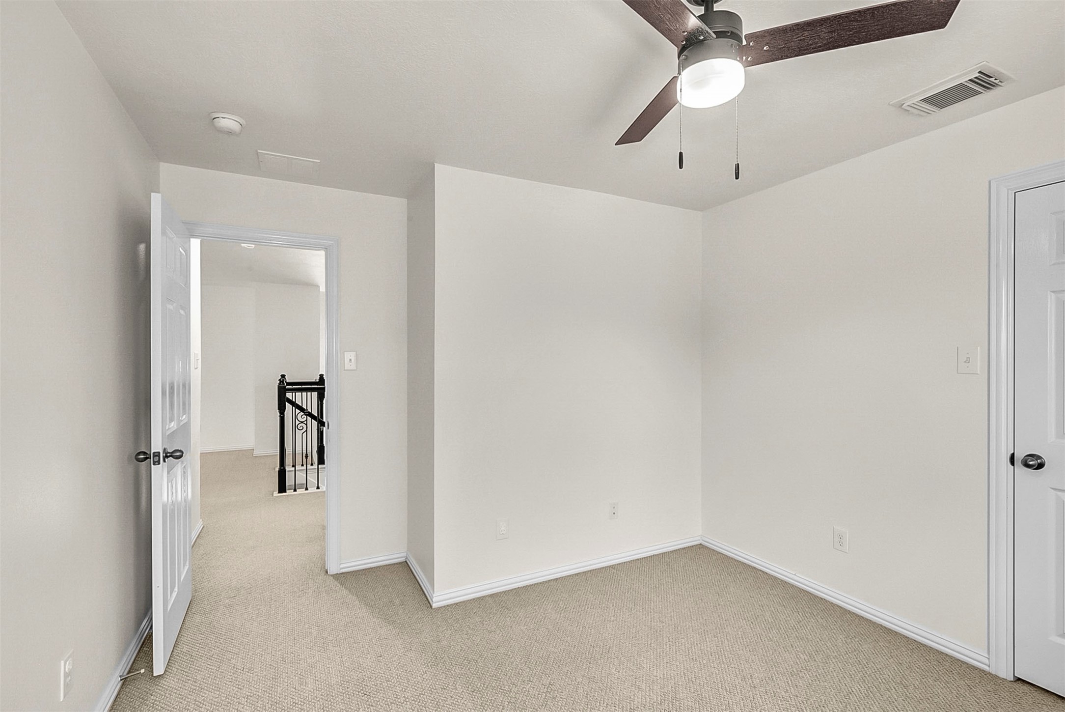 10 Chippewa Trail Spring, TX 77389 - Photo 32 of 46 Bedroom 3