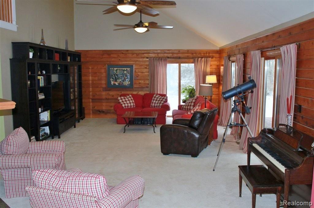10170 Gibbs Road Clarkston, MI 48348 - Photo 4 of 25 Huge Great Room