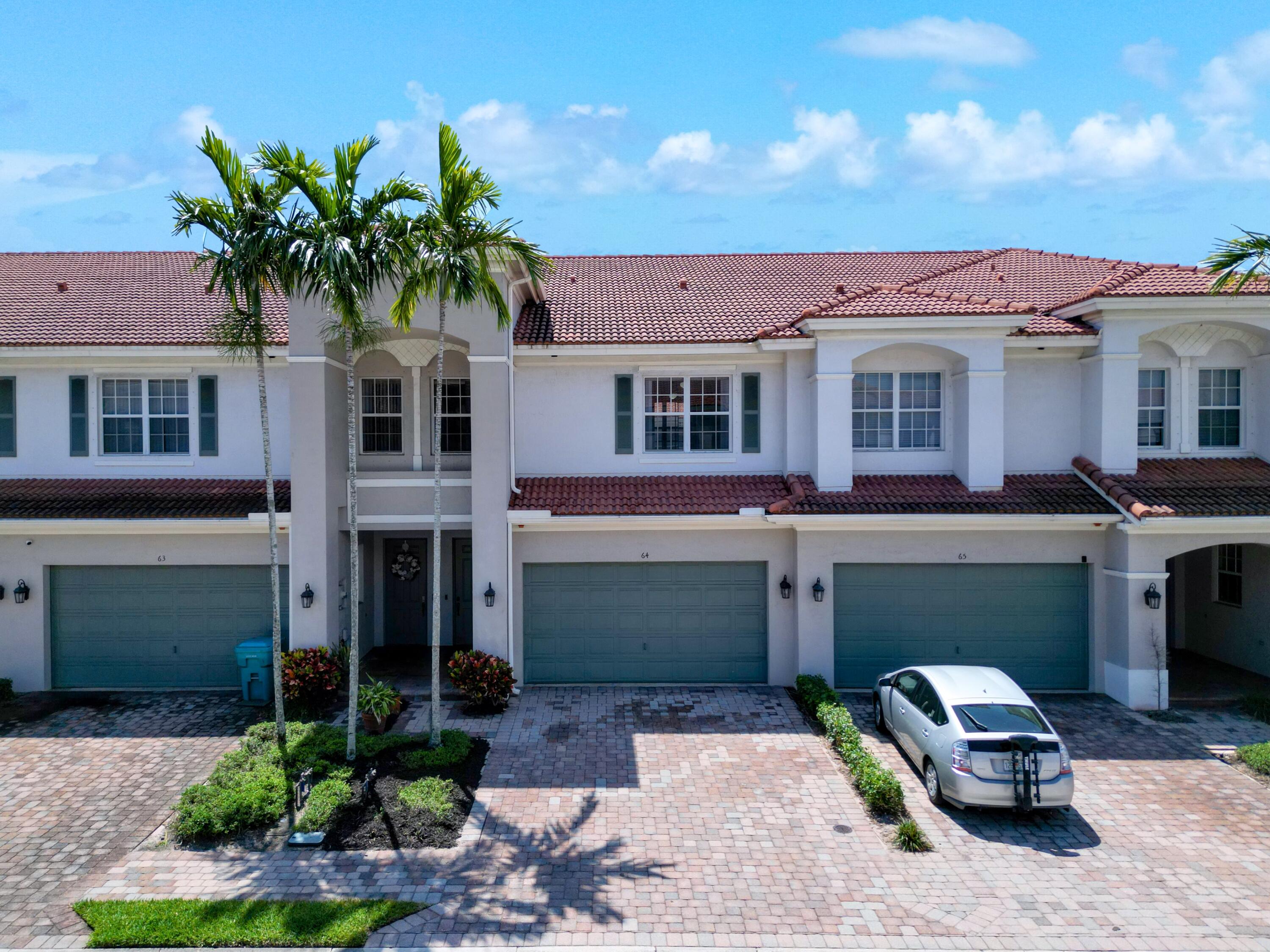 64 Lancaster Road Boynton Beach, FL 33426 - Photo 47 of 50 Font