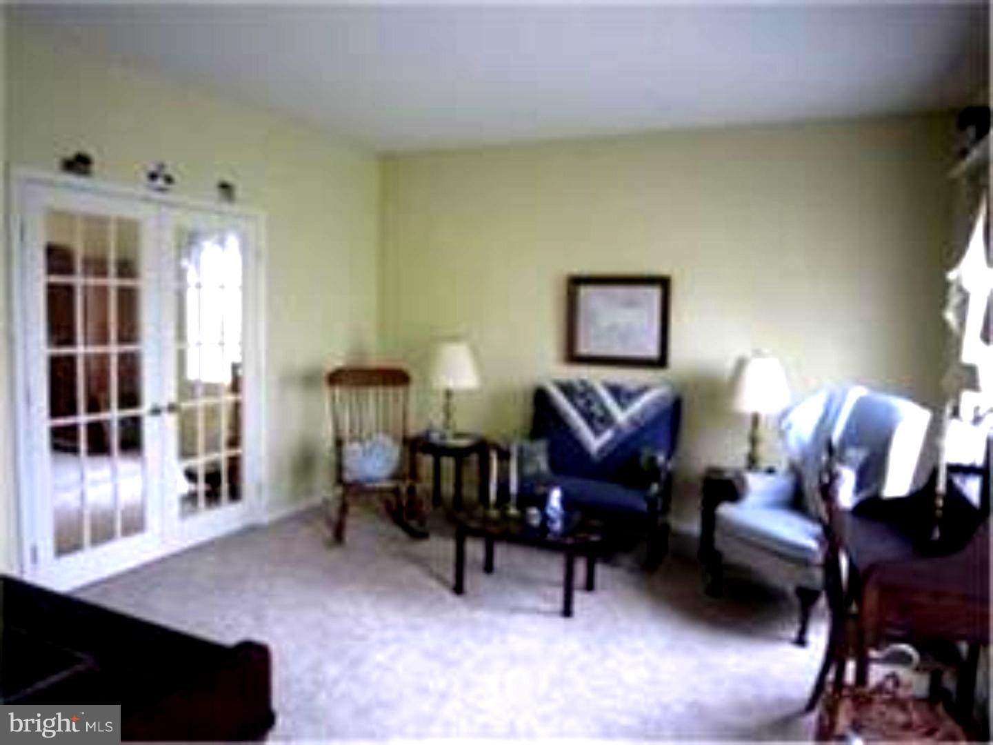 420 Northview Road Birdsboro, PA 19508 - Photo 2 of 19 Living Room