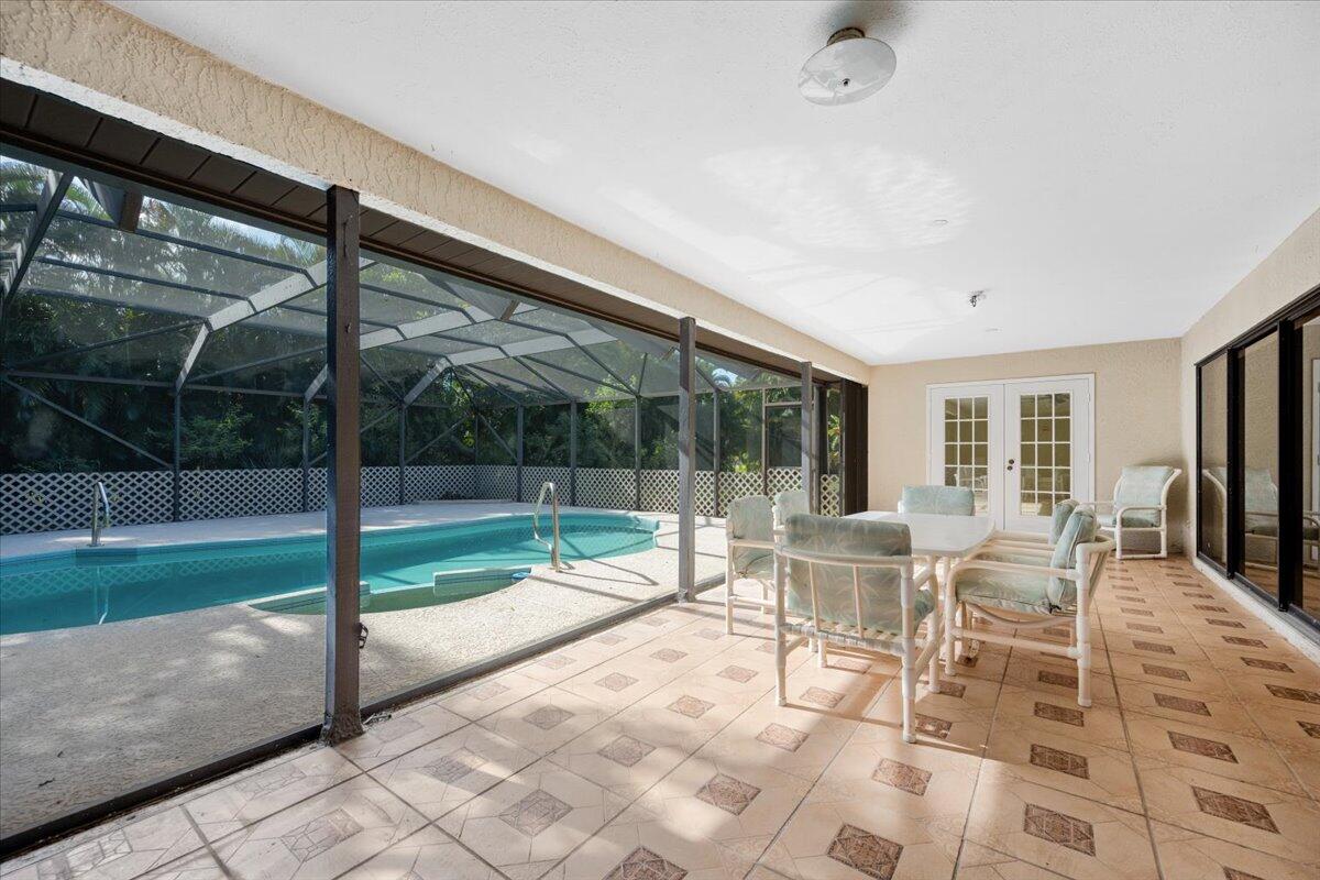 2022 Southeast Pyramid Road Port St. Lucie, FL 34952 - Photo 25 of 33 06-DSC_1871