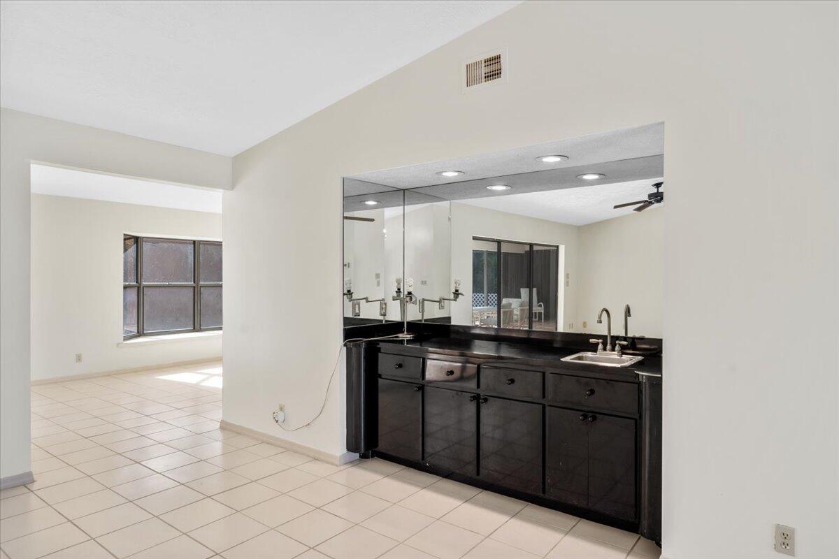 2022 Southeast Pyramid Road Port St. Lucie, FL 34952 - Photo 9 of 33 08-DSC_1894