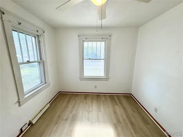 $1,000 | 3304 Fernwood Avenue, Alton, IL 62002