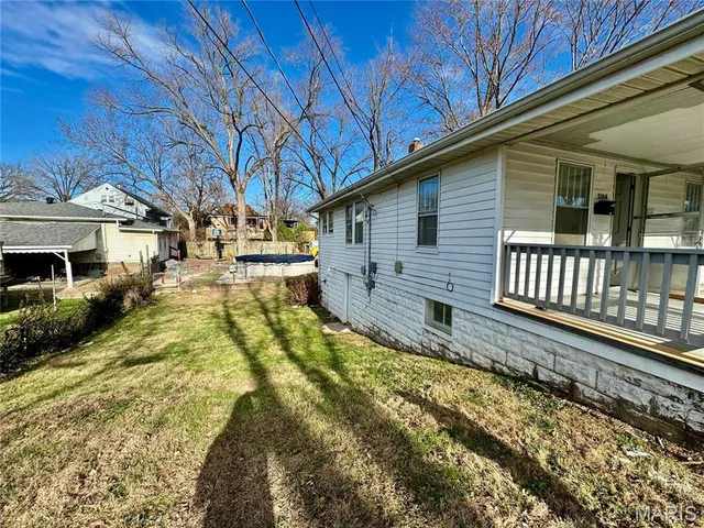 $1,000 | 3304 Fernwood Avenue, Alton, IL 62002