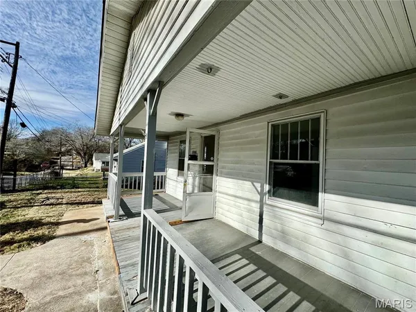 $1,000 | 3304 Fernwood Avenue, Alton, IL 62002