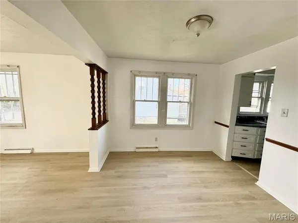 $1,000 | 3304 Fernwood Avenue, Alton, IL 62002