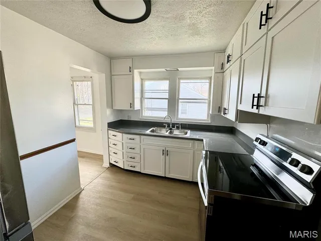 $1,000 | 3304 Fernwood Avenue, Alton, IL 62002