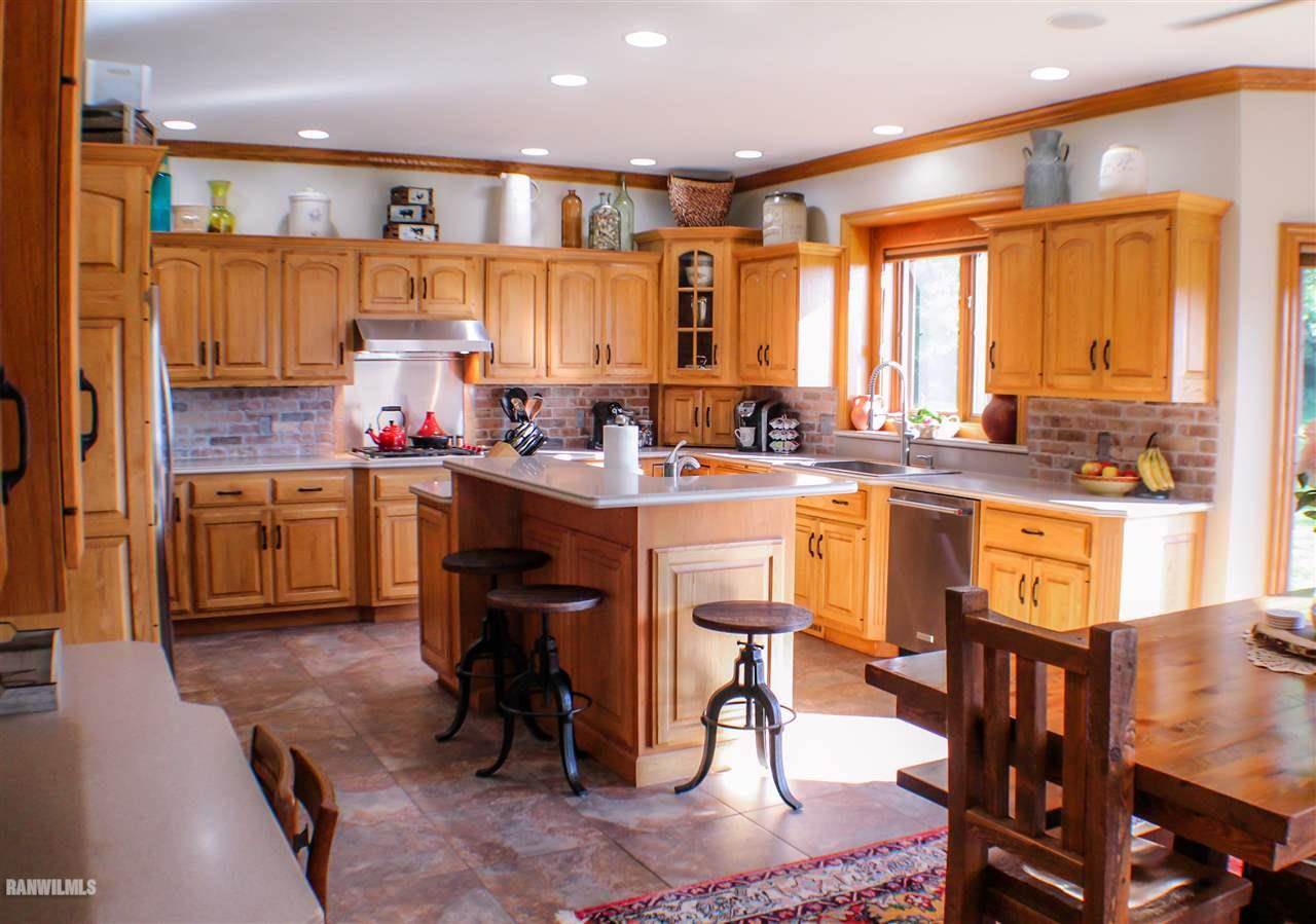 4532 North Flansburg Road Lena, IL 61048 - Photo 5 of 40 Gallery Image 5
