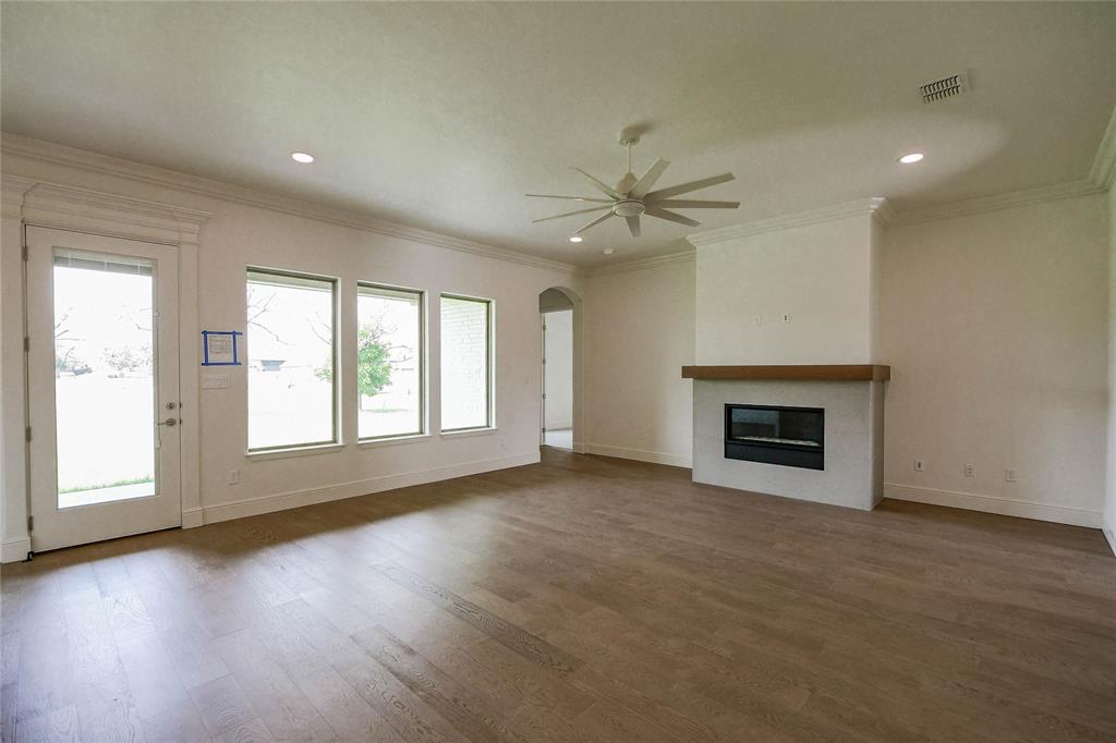 2719 Village Road Granbury, TX 76049 - Photo 13 of 35