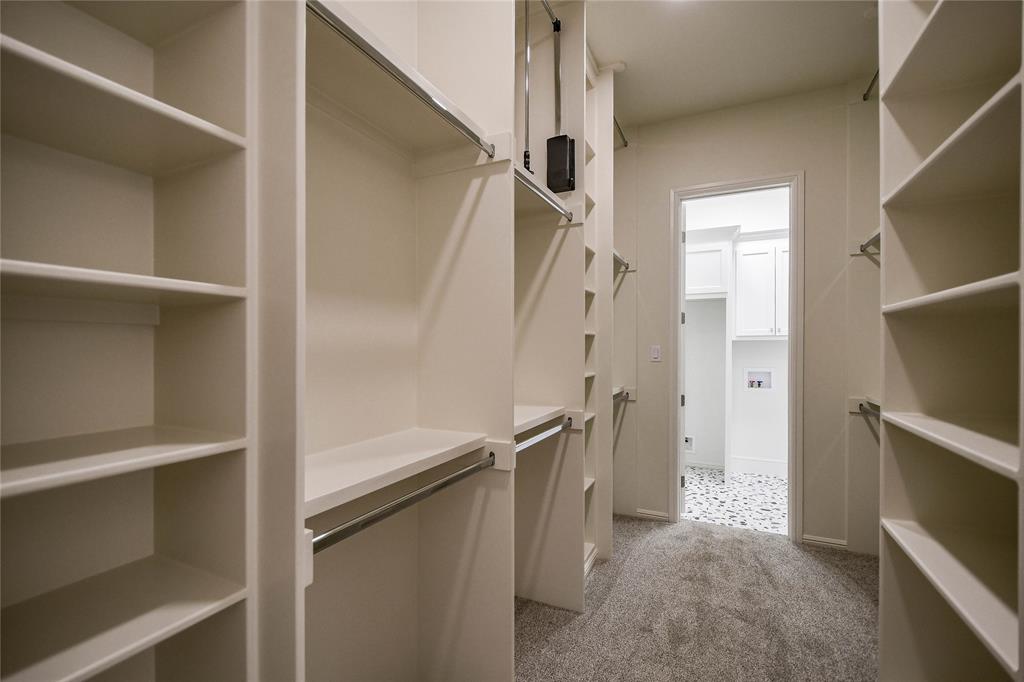 2719 Village Road Granbury, TX 76049 - Photo 20 of 35 Master Closet
