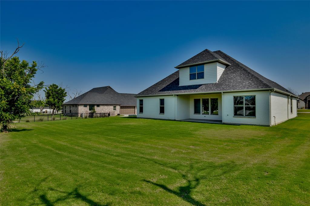 2719 Village Road Granbury, TX 76049 - Photo 33 of 35