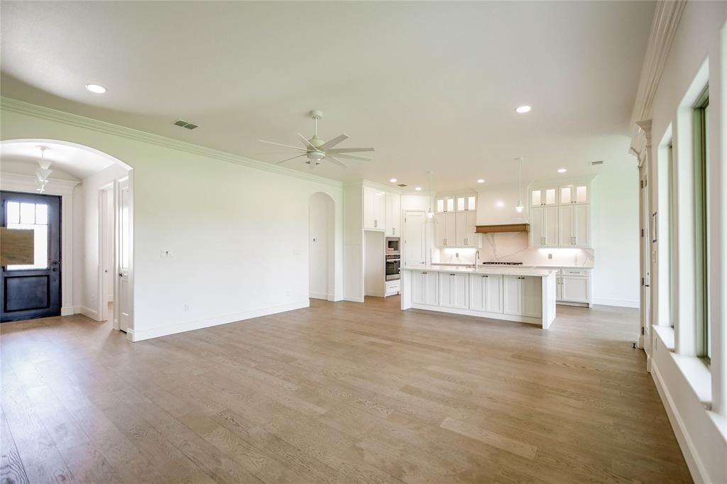 2719 Village Road Granbury, TX 76049 - Photo 8 of 35