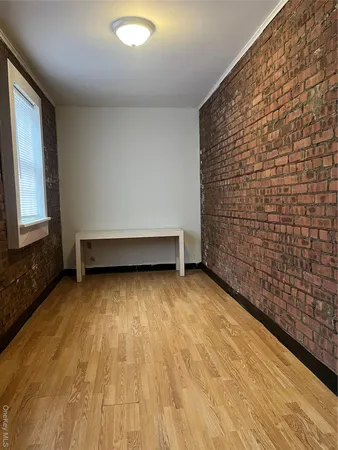 $1,600 | 22 East Main Street, Middletown, NY 10940